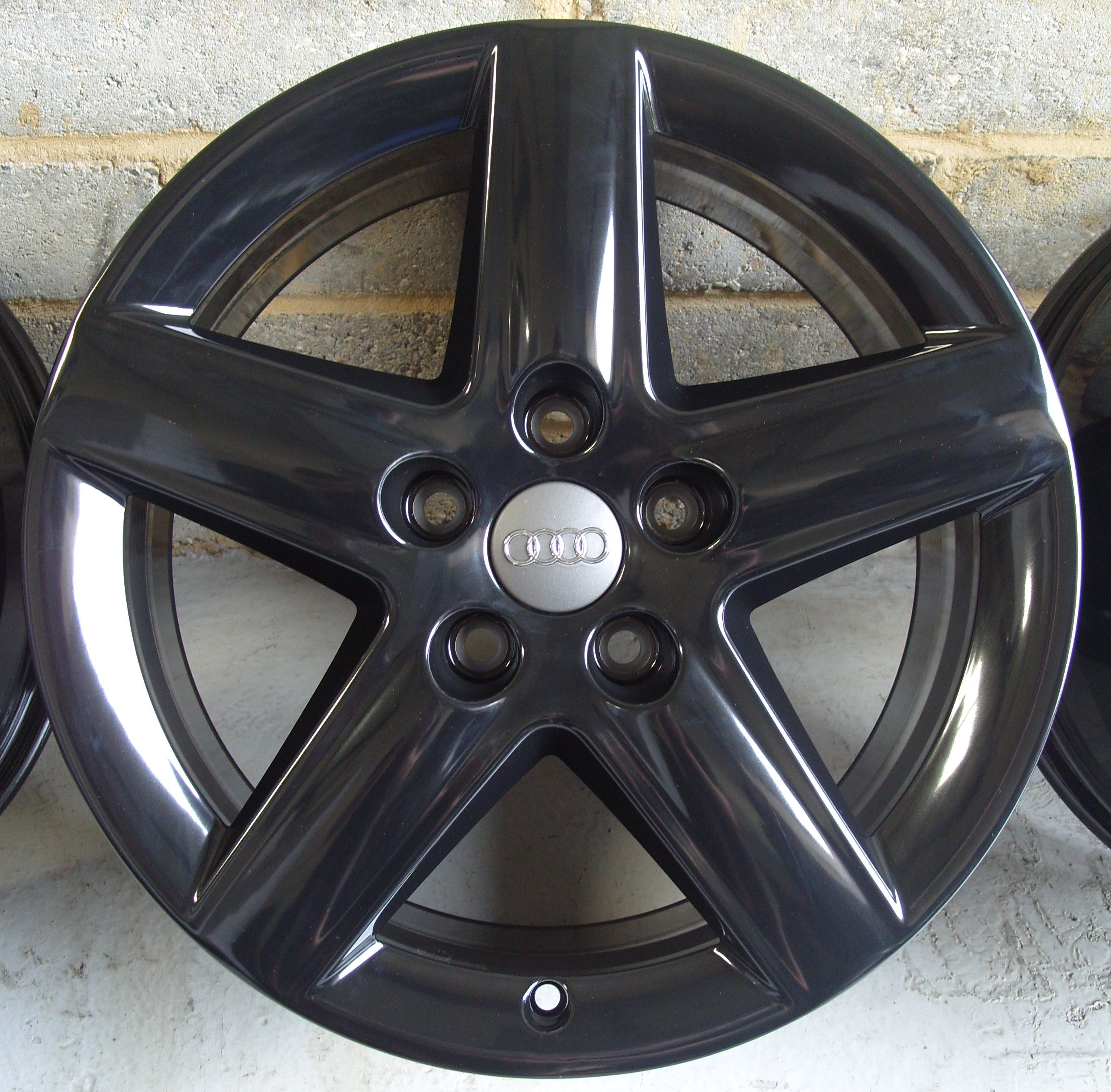 Audi OEM 5 Spoke Alloy Wheels Gloss Black 01795 599662   S1053060 E1552777772698 